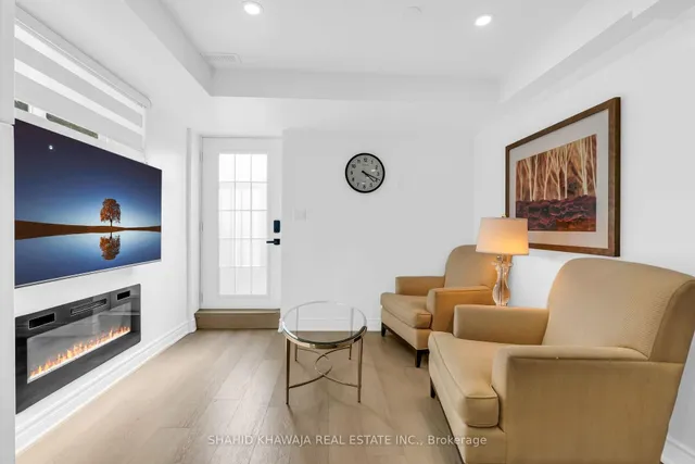 Additional image 37 of 3432 Glorene Crt