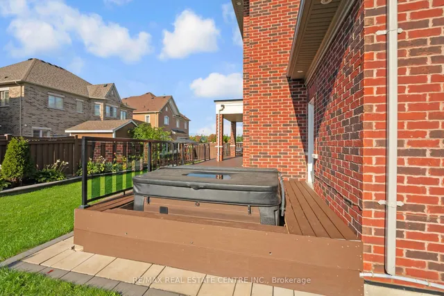 Additional image 47 of 102 Belladonna Circ