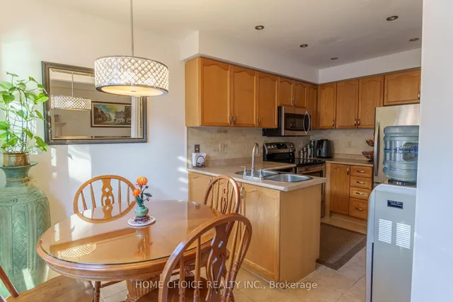 Additional image 9 of 914 Applecroft Circ