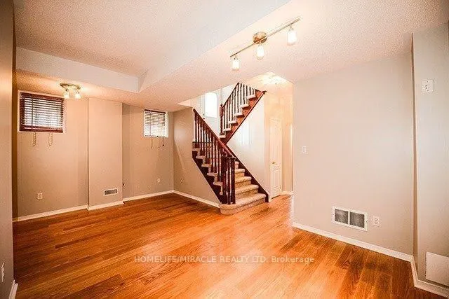 Additional image 14 of 120 River Rock Cres