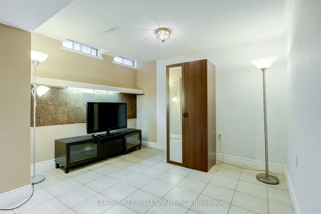 Additional image 28 of 14 Milford Cres