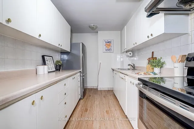 Additional image 19 of 1624 Bloor St Unit 65