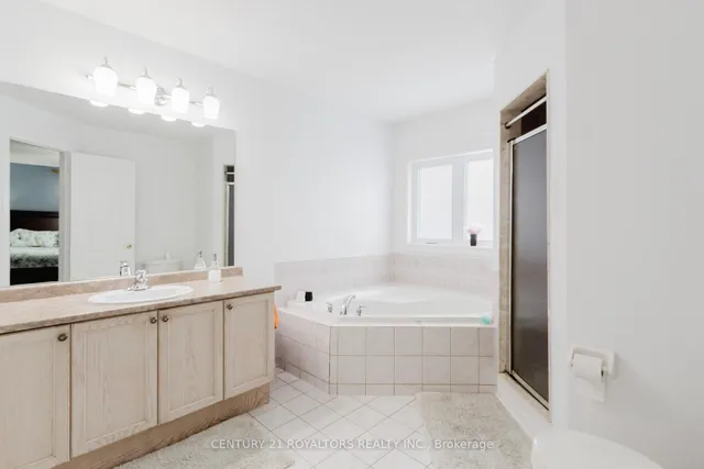 Additional image 22 of 19 OXTAIL Lane