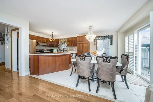 Additional image 8 of 12 Roadmaster Lane