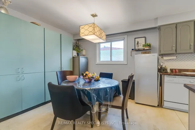 Additional image 14 of 8 Malcolm Cres