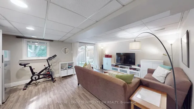 Additional image 32 of 12 Newby Crt