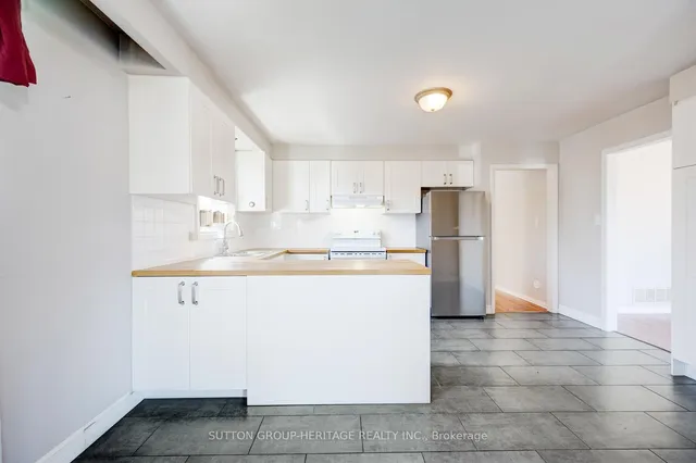 Additional image 15 of 8 Poinsettia Pl