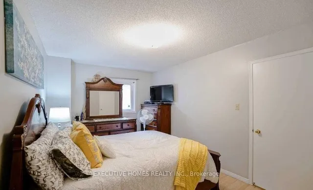 Additional image 28 of 114 Toba Cres
