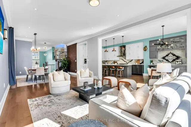 Additional image 12 of 1417 Varelas Passage