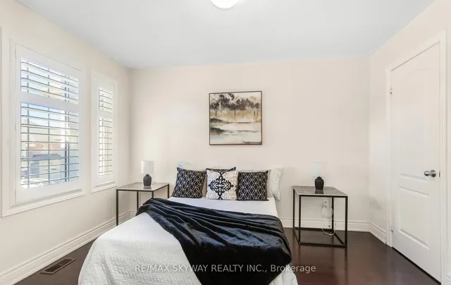 Additional image 39 of 87 Villadowns Tr