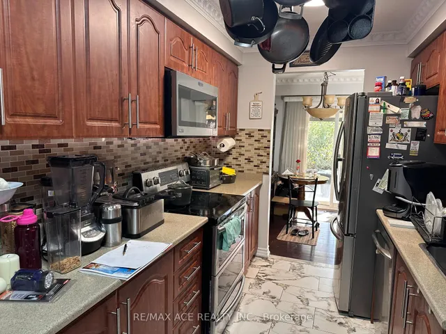 Additional image 3 of 247 Royal Salisbury Way