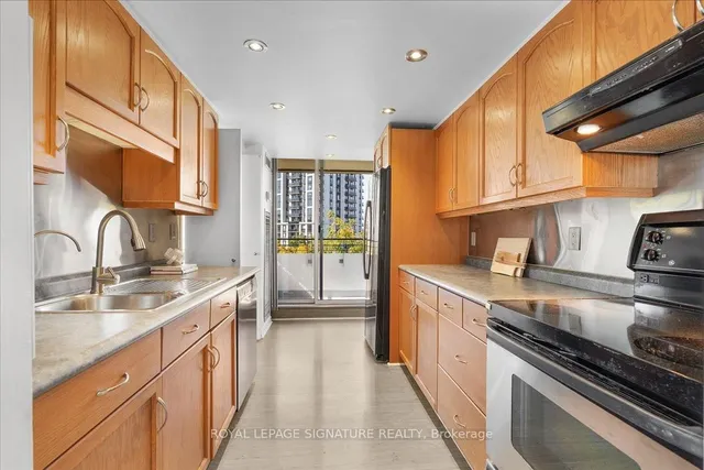 Additional image 8 of 1320 Mississauga Valley Blvd Unit 601