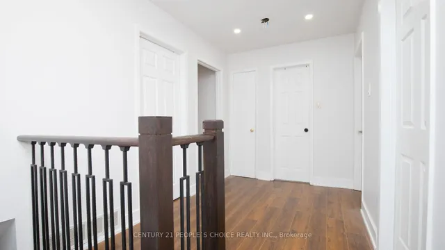 Additional image 27 of 82 Davenport Cres