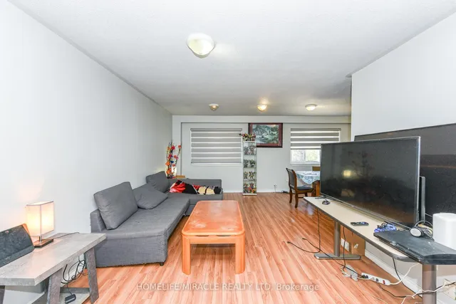 Additional image 19 of 3442 Laddie Cres
