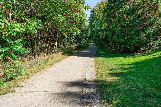 Additional image 35 of 19 Shenstone Ave