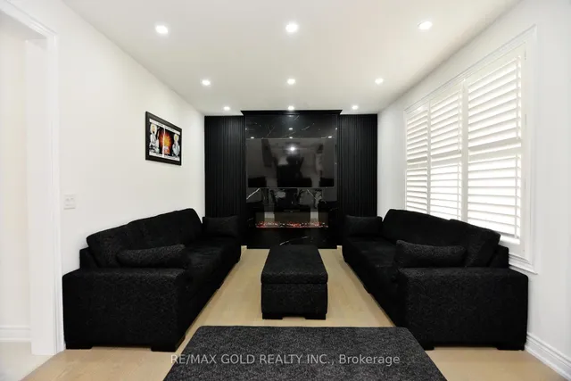 Additional image 14 of 1 Blaketon Crt