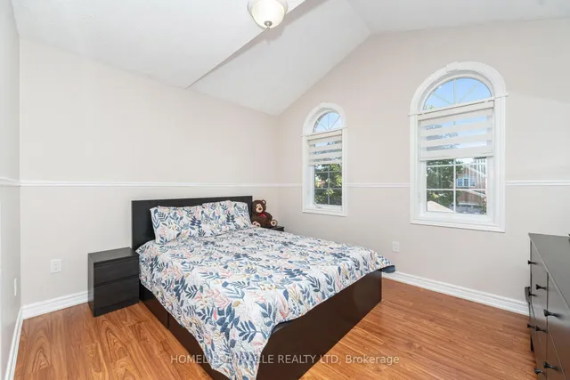 Additional image 31 of 8 Twin Pines Cres