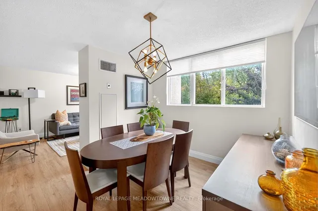 Additional image 20 of 3695 Kaneff Cres Unit 102