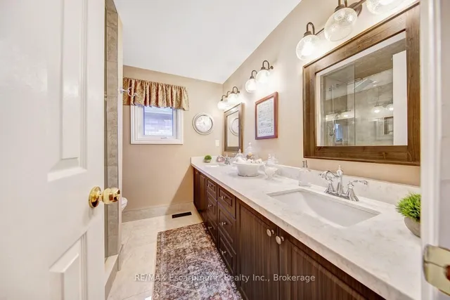 Additional image 33 of 2029 Banbury Cres