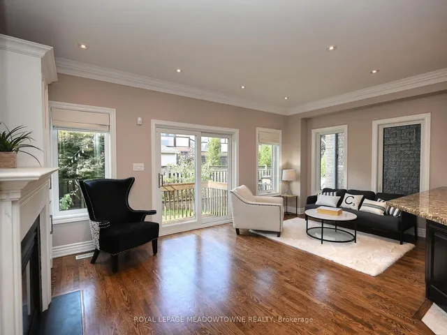 Additional image 16 of 2378 Wasaga Dr