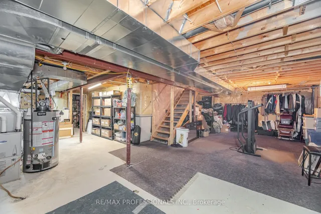 Additional image 38 of 74 Upper Highlands Dr