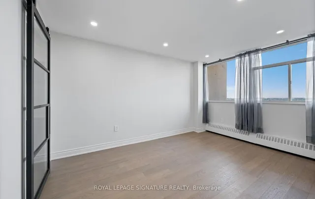 Additional image 29 of 2301 Derry Rd Unit 1005