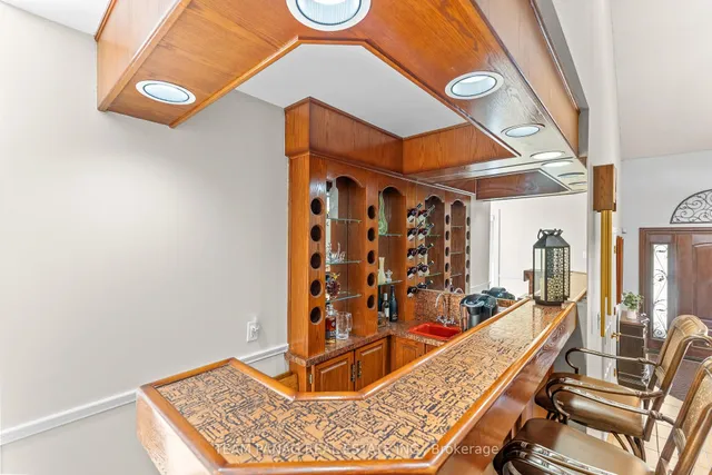 Additional image 6 of 6 Leone Lane