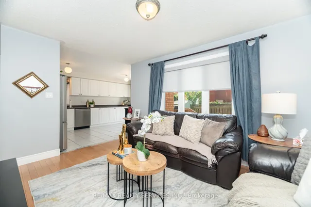 Additional image 11 of 37 Sunnybrook Cres