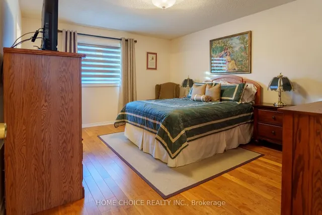 Additional image 14 of 914 Applecroft Circ