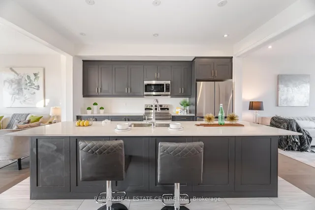 Additional image 17 of 20 Foxsparrow Rd