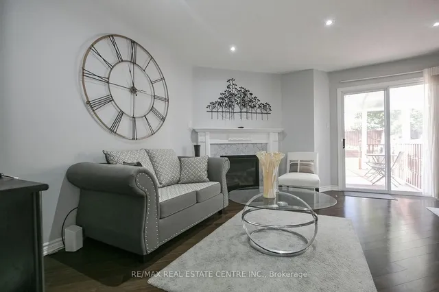 Additional image 5 of 5600 Cortina Cres