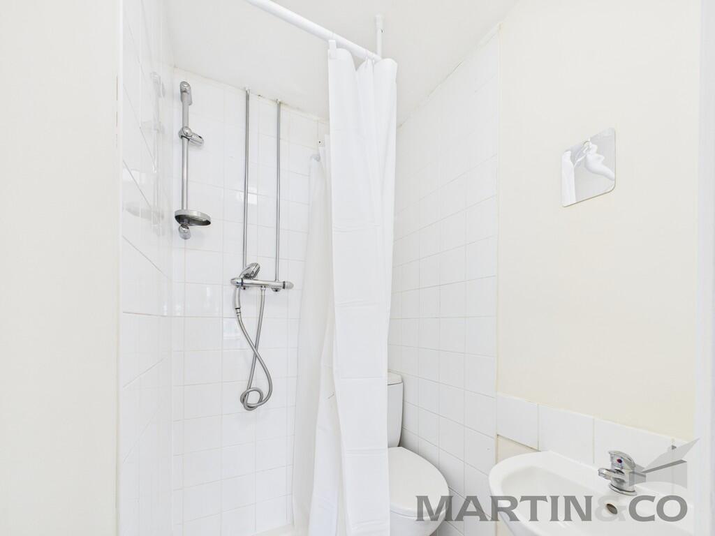 Additional image 2 of Bricket Lodge, Lye Lane