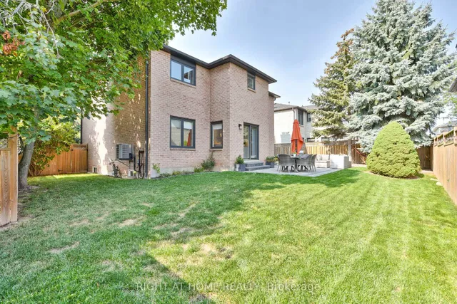 Additional image 41 of 1517 Queensbury Cres