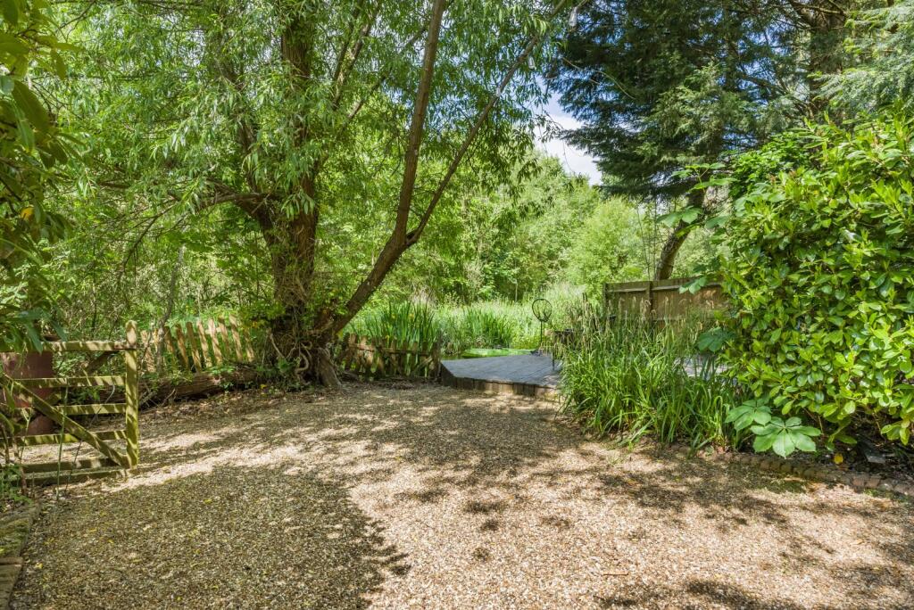 Additional image 26 of Radlett Road, Frogmore, St. Albans, Hertfordshire