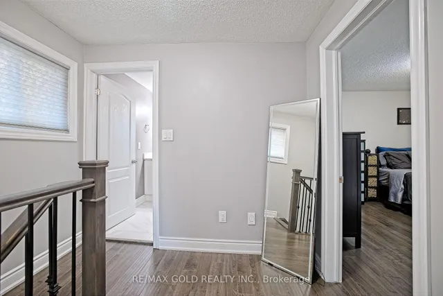 Additional image 8 of 28 Royce Ave