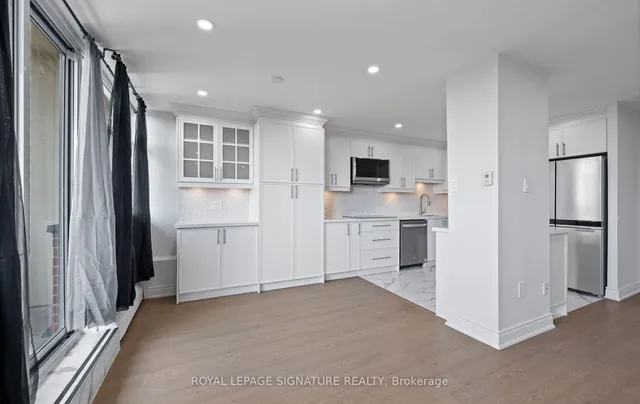 Additional image 13 of 2301 Derry Rd Unit 1005