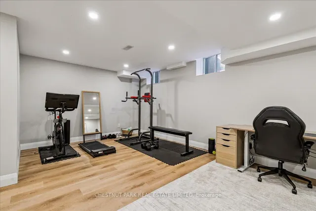 Additional image 32 of 4005 Sixth Line