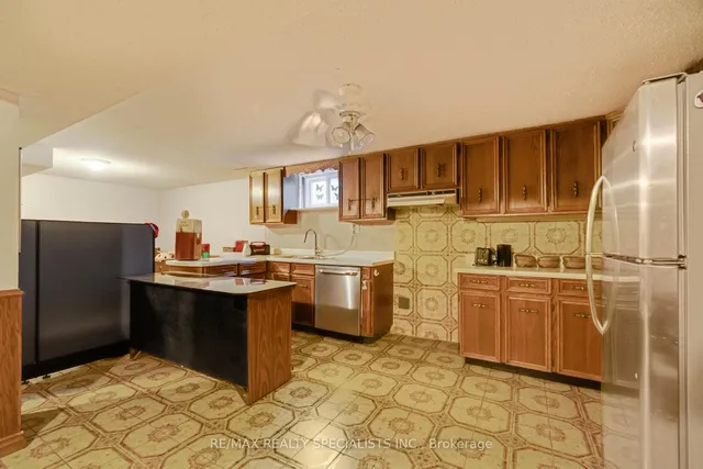 Additional image 27 of 8 Malcolm Cres