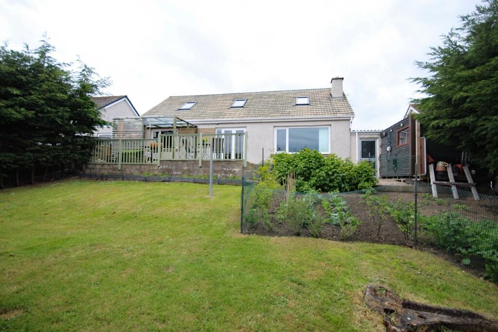 Additional image 2 of 19 Ogilvie Park, AB56