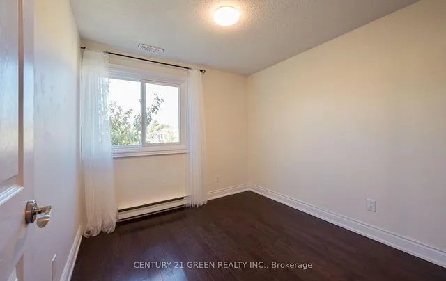 Additional image 20 of 1 Greenarrow Crt