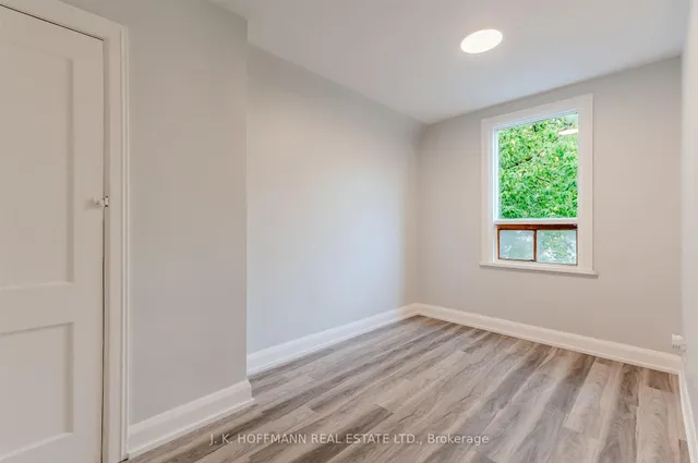 Additional image 19 of 33 Darrell Ave