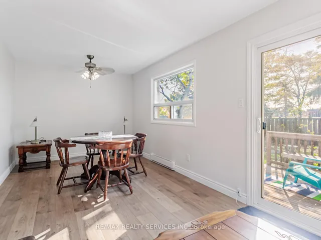 Additional image 19 of 13 Gold Pine Crt