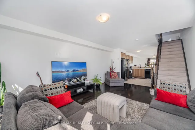 Additional image 22 of 2 Shiraz Dr Unit 114