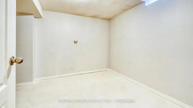 Additional image 26 of 5551 Cosmic Cres