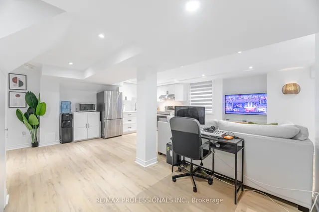 Additional image 36 of 102 Tanager Sq