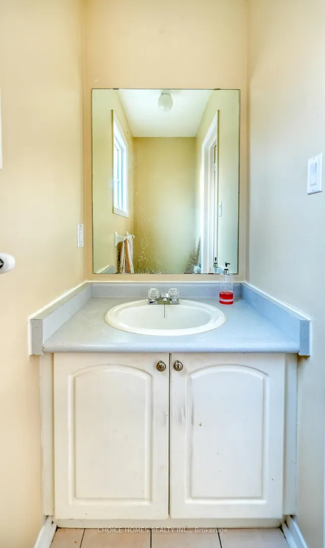 Additional image 11 of 5551 Cosmic Cres