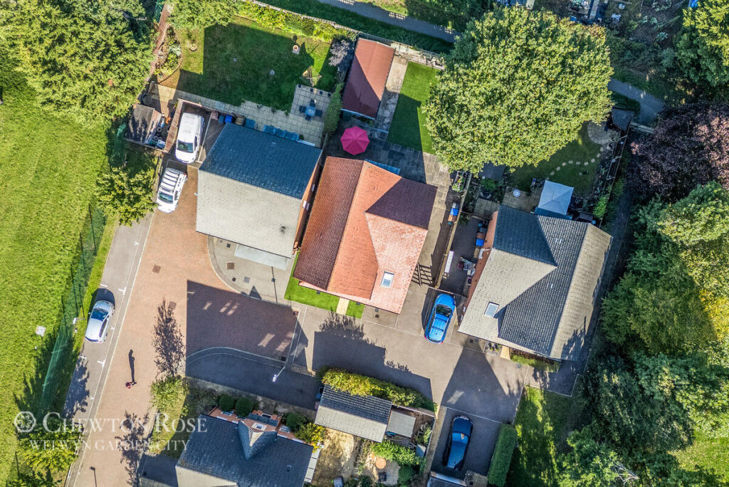 Additional image 31 of Peregrine Way, HATFIELD