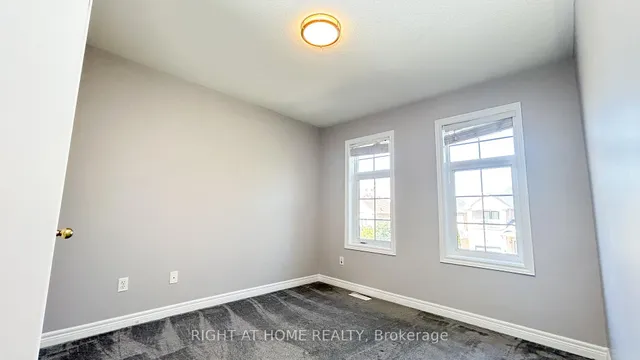 Additional image 25 of 15 Krakow St