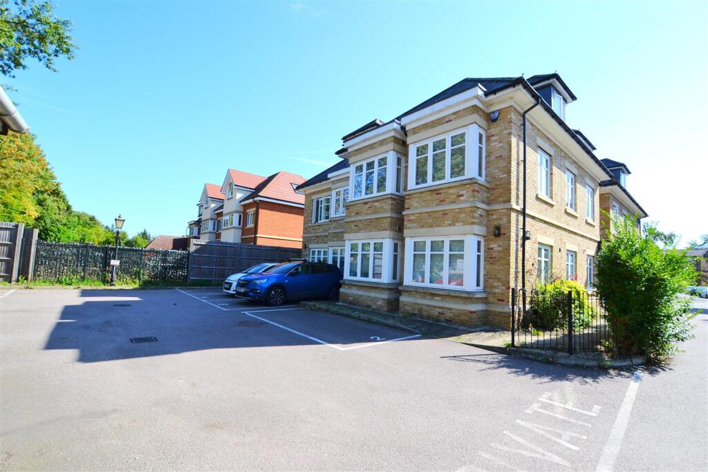 Additional image 14 of Roe Green Lane, Hatfield