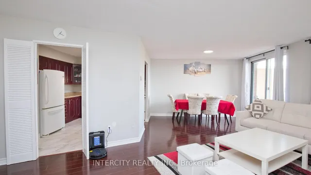 Additional image 9 of 3555 Derry Rd Unit 907